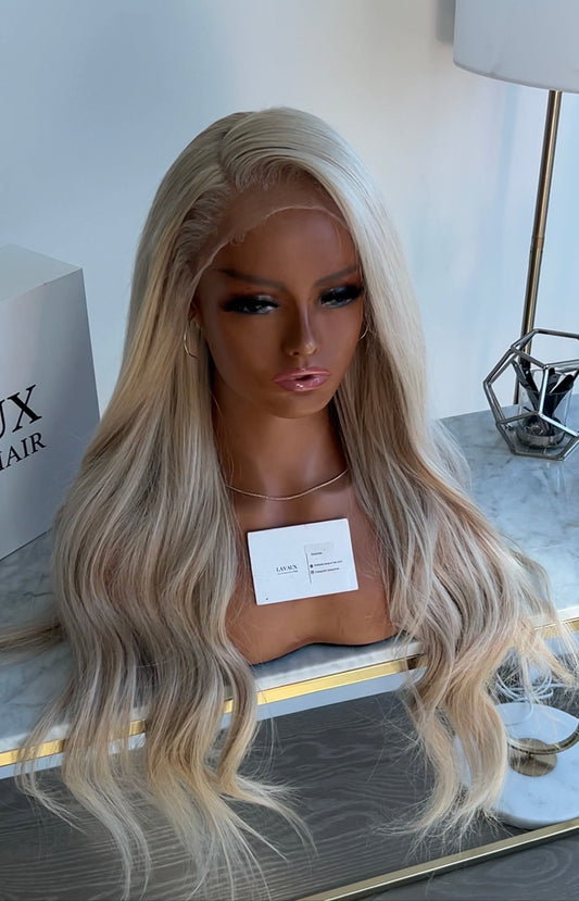Chloe - Platinum blonde - 24” Inch ￼ ￼